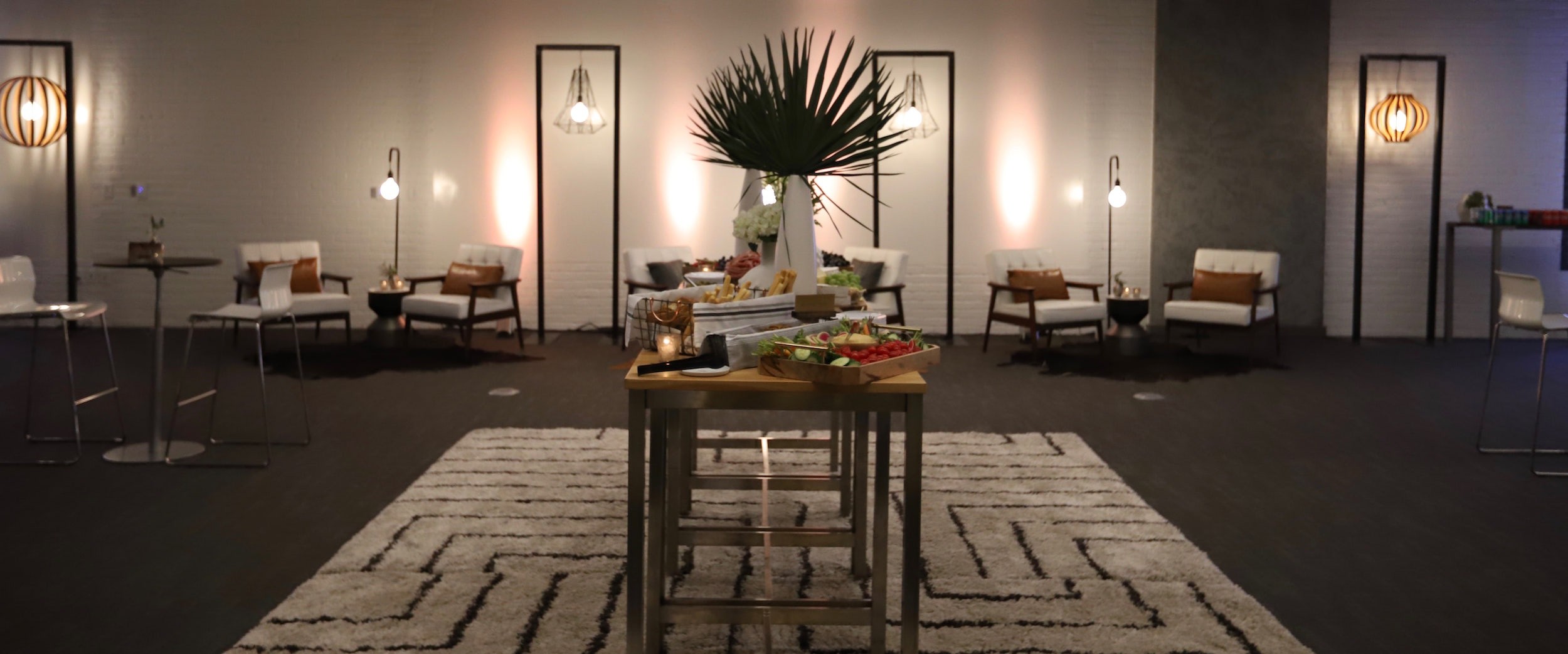 Atlanta Meeting Space - Roam Innovative Workplace - Atlanta GA