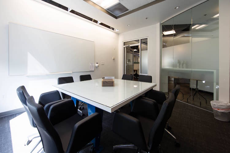 Find a Conference Room or Meeting Space Roam Innovative Workplace